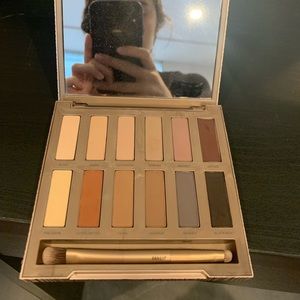Urban decay naked eyeshadow palette